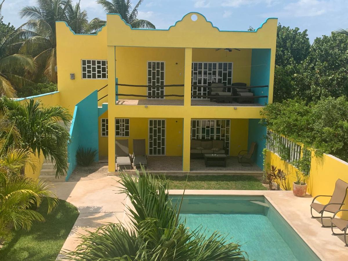 Arenas Del Mar Condos Chelem Exterior photo